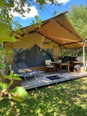 GIFFORD private Island GLAMPING boat ride included